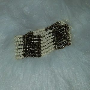Beaded bracelet